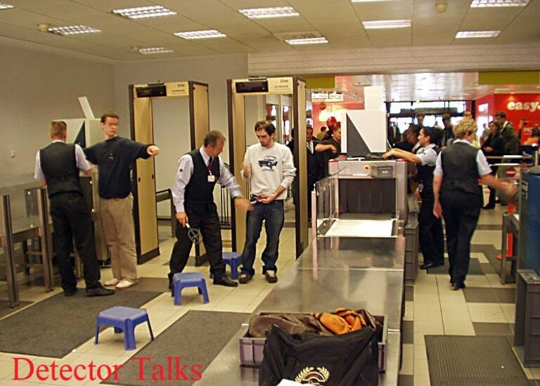 Does Aluminum Foil Set off Airport Metal Detectors